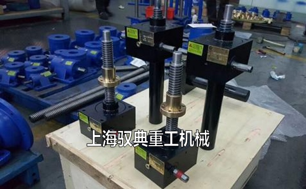 絲桿升降機(jī)中的潤滑油對隨著使用而流失